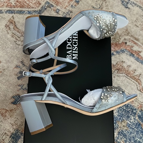 NWT-Badgley Mischka Women's Blaine Heeled Sandal, size 7.5, whisper blue satin - Picture 9 of 16